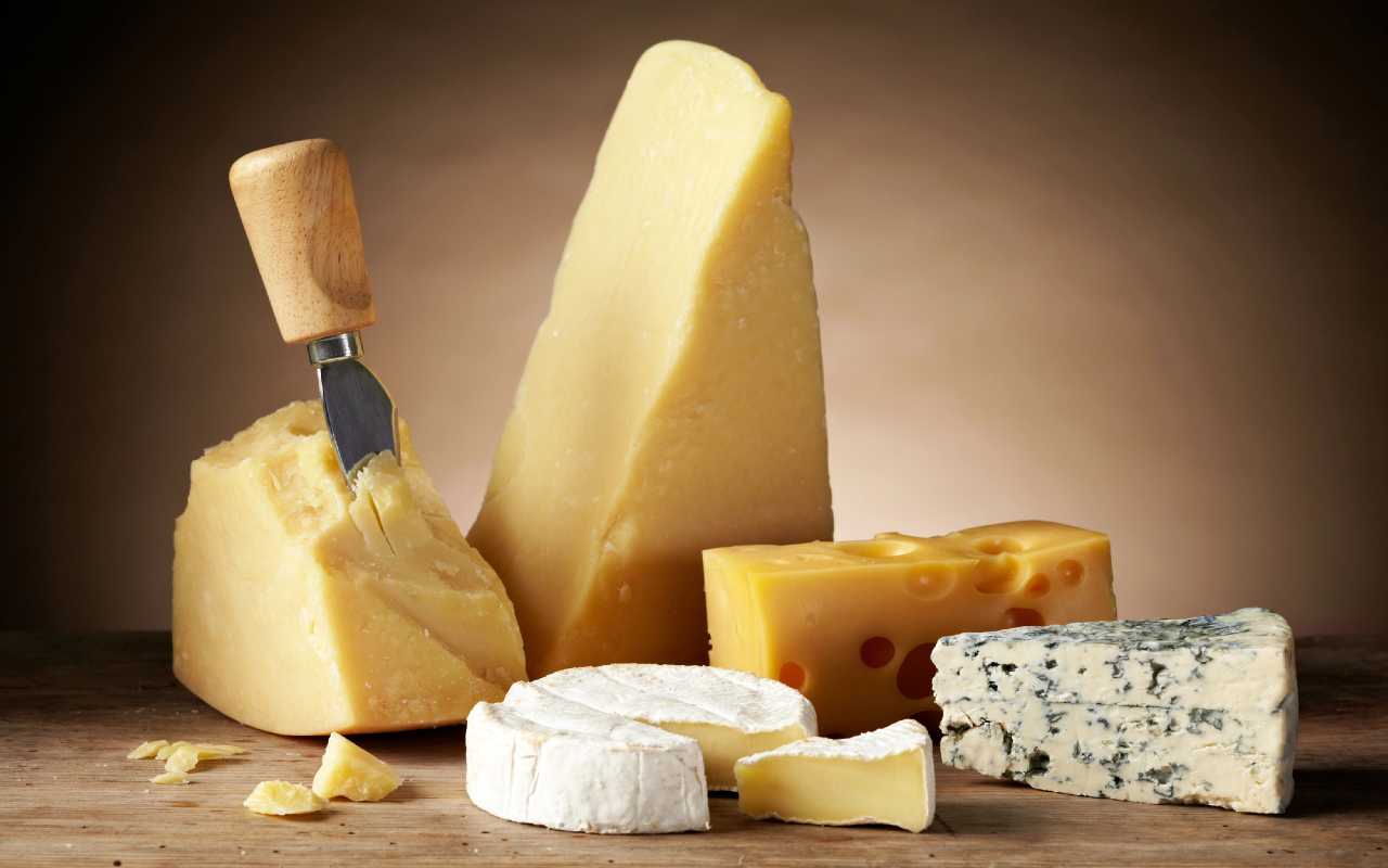 Noto formaggio interessato dal richiamo alimentare