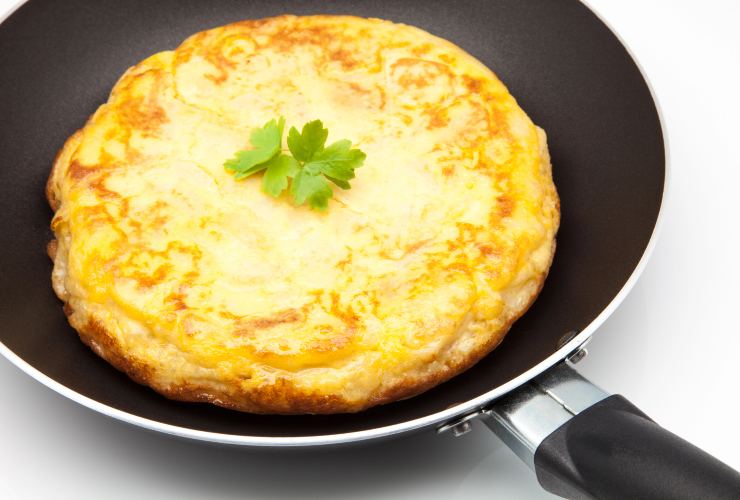 Un trucco da chef per rigirare la frittata