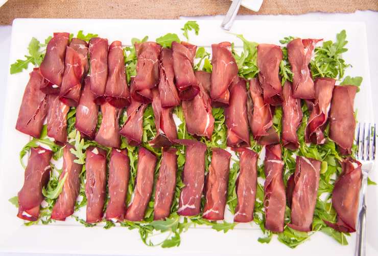 Involtini di bresaola, una ricetta sfiziosa