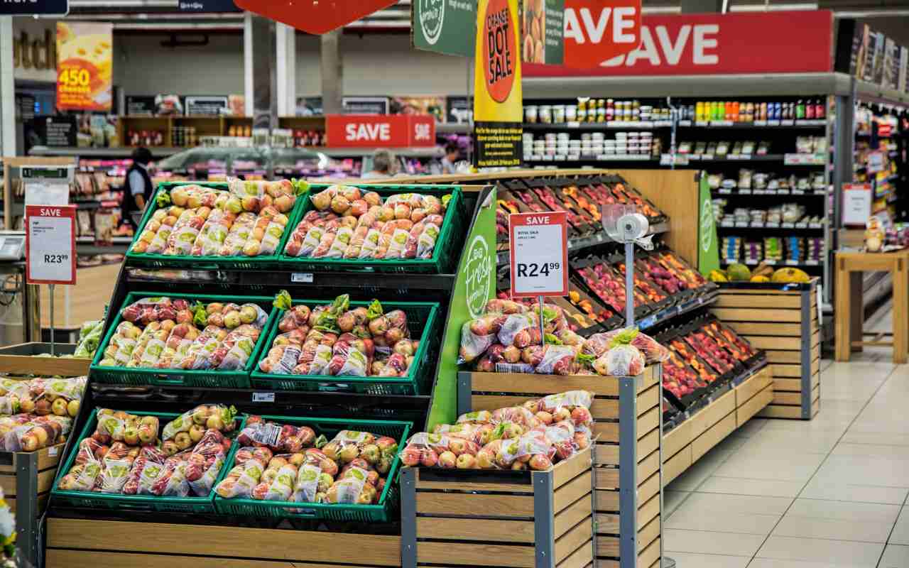 Reparto ortofrutta di un supermercato 