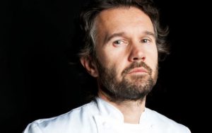 lo chef Cracco contro le Stelle Michelin