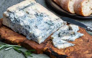 Allarme alimentare per il gorgonzola