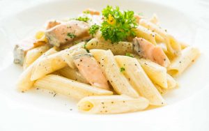 Ricetta penne al salmone